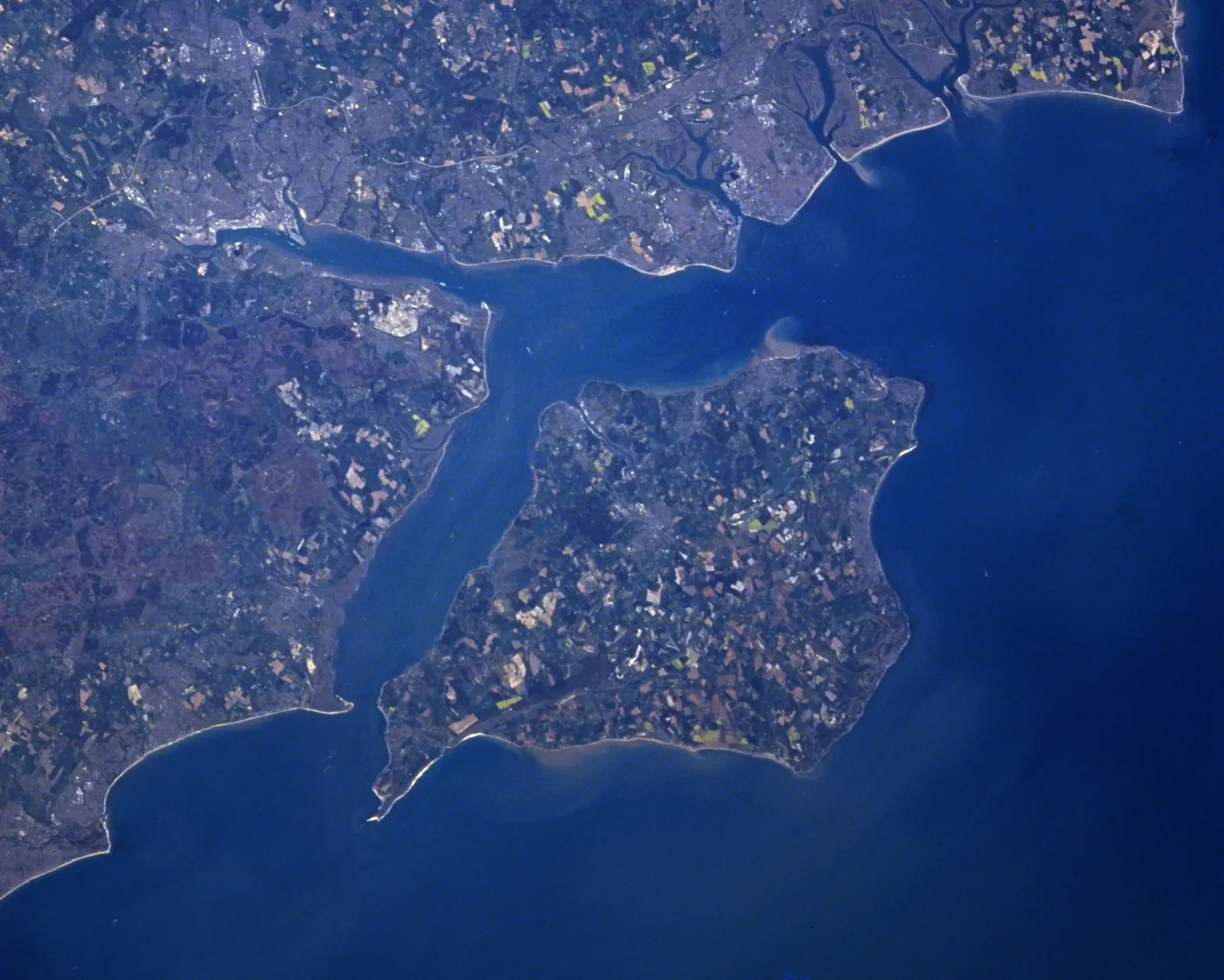 Satellite map of the Isle of Wight